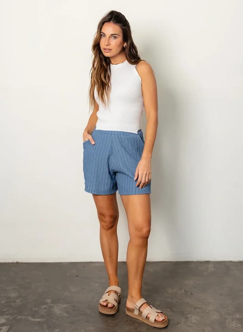 Short Ivanna